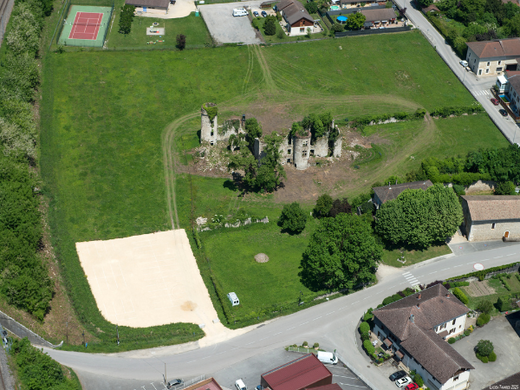 Le château de la Marcousse Le château de la Marcousse